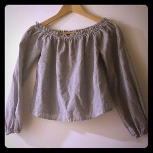 Brandy Melville off the shoulders top